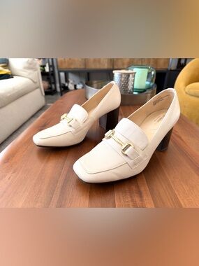 Liz Claiborne Cream Block Heel Loafers with Gold Buckle